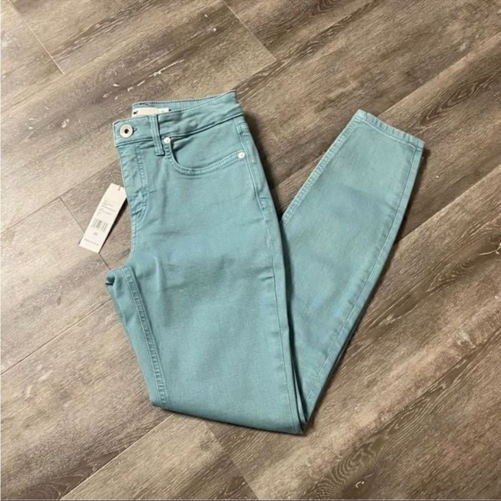 Vineyard Vines Jamie High-Rise Garment-Dyed Jeans